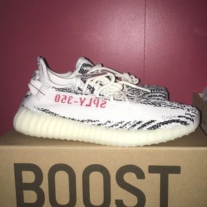 Yeezy boost 350 zebra size 9.5